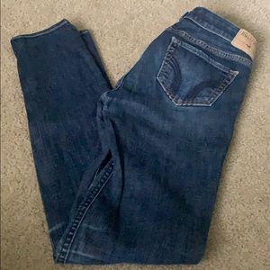 Hollister Size 1 Distressed Denim Skinny Jeans